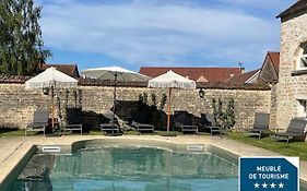La Closerie de Gigny Maison de Charme avec Piscine